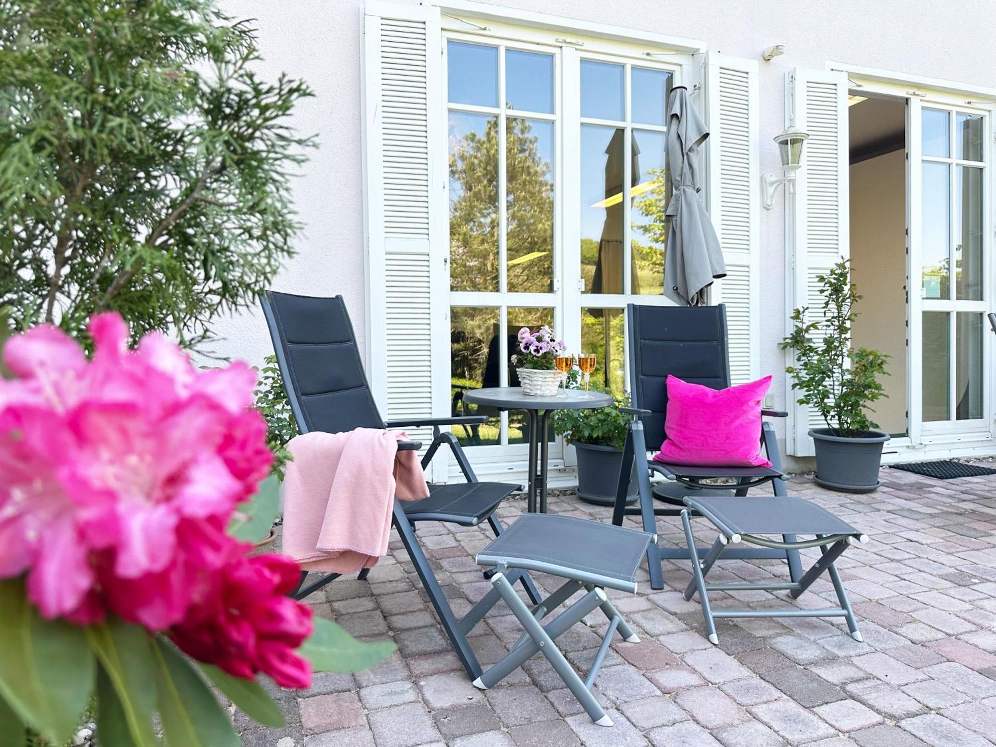 RhönZeit Apartements und Zimmer Hilders Exterior foto